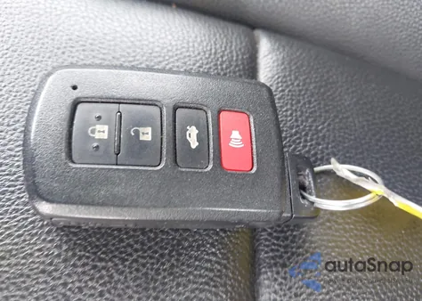 2017 Toyota Corolla Xle z USA, uszkodzony, nr VIN 2T1BURHE7HC783367